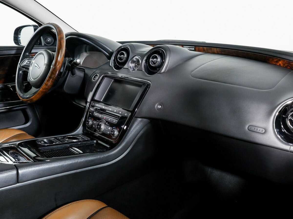 Купить Jaguar XJ Long, 2017, 127 454 км, фото №6