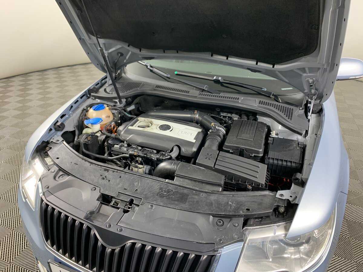 Купить Skoda Superb, 2011, 293 603 км, фото №11
