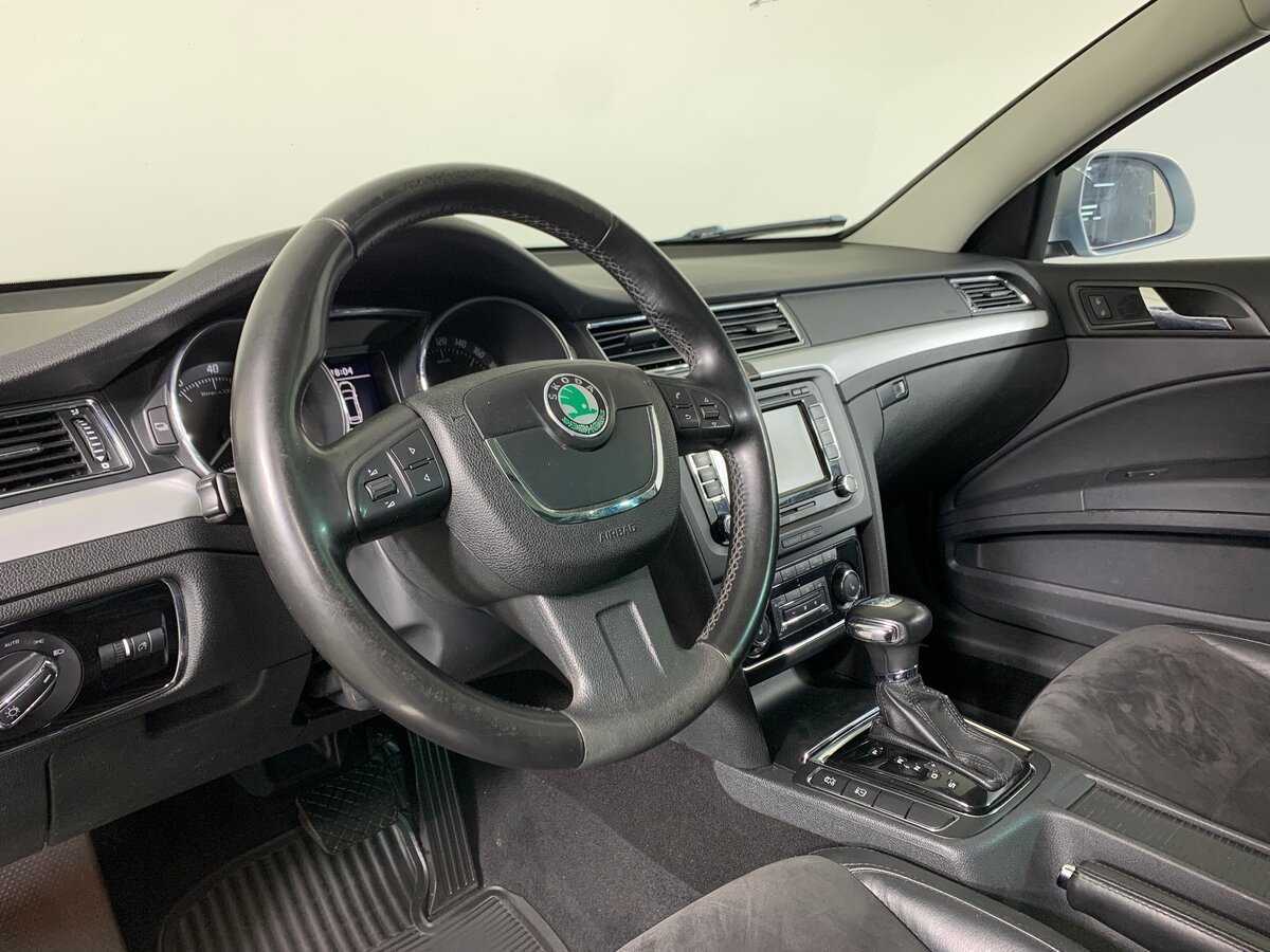 Купить Skoda Superb, 2011, 293 603 км, фото №12