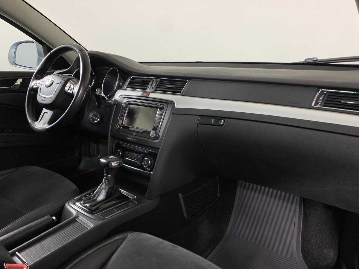 Купить Skoda Superb, 2011, 293 603 км, фото №14