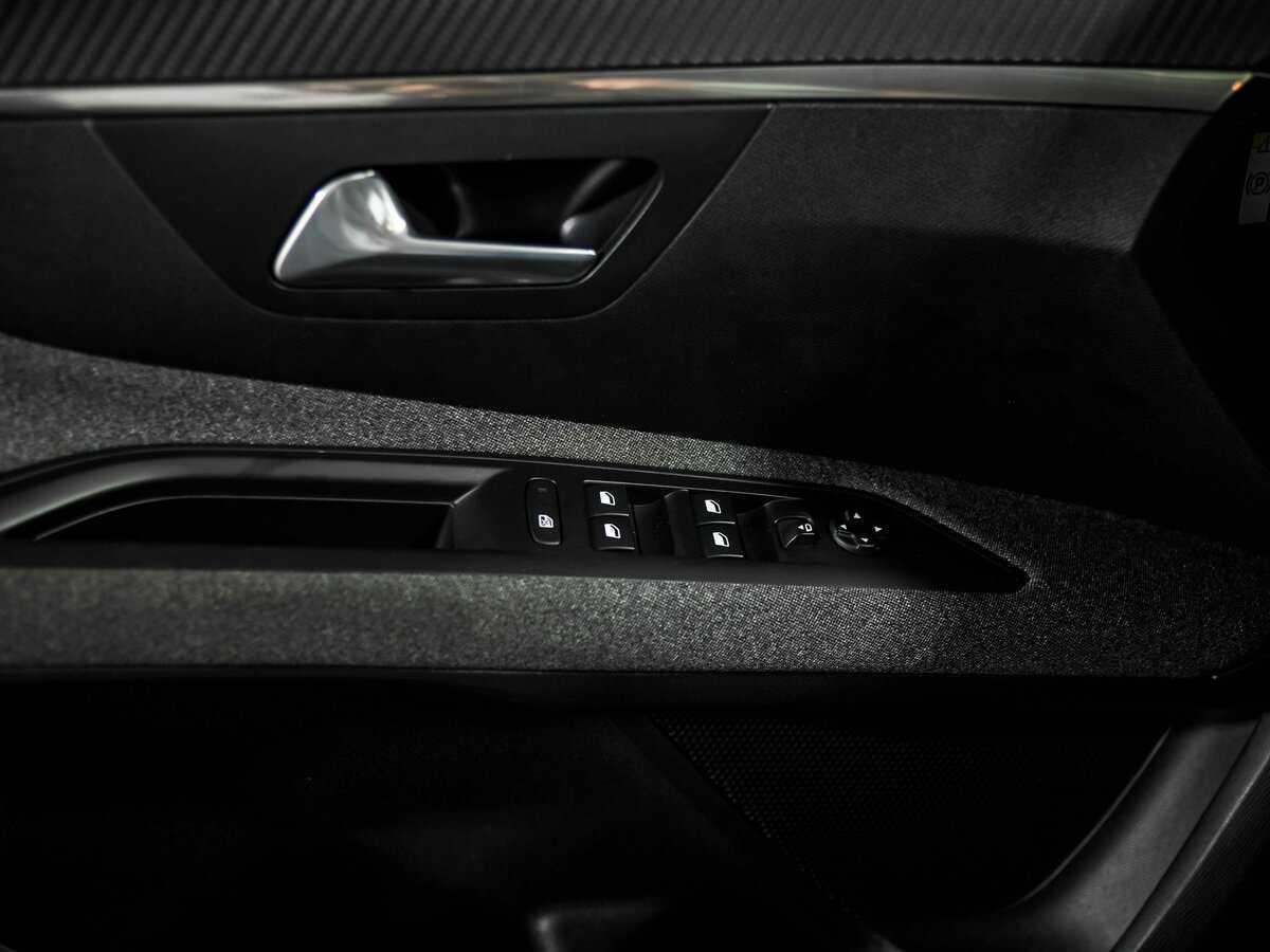 Купить Peugeot 3008, 2020, 75 944 км, фото №11