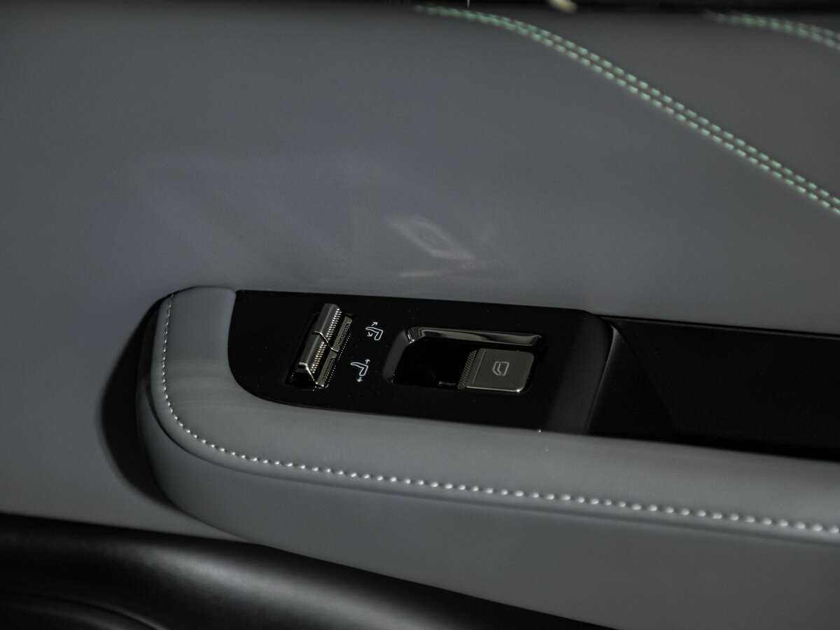 Купить Zeekr 001 100 kWh, 2022, 57 356 км, фото №25