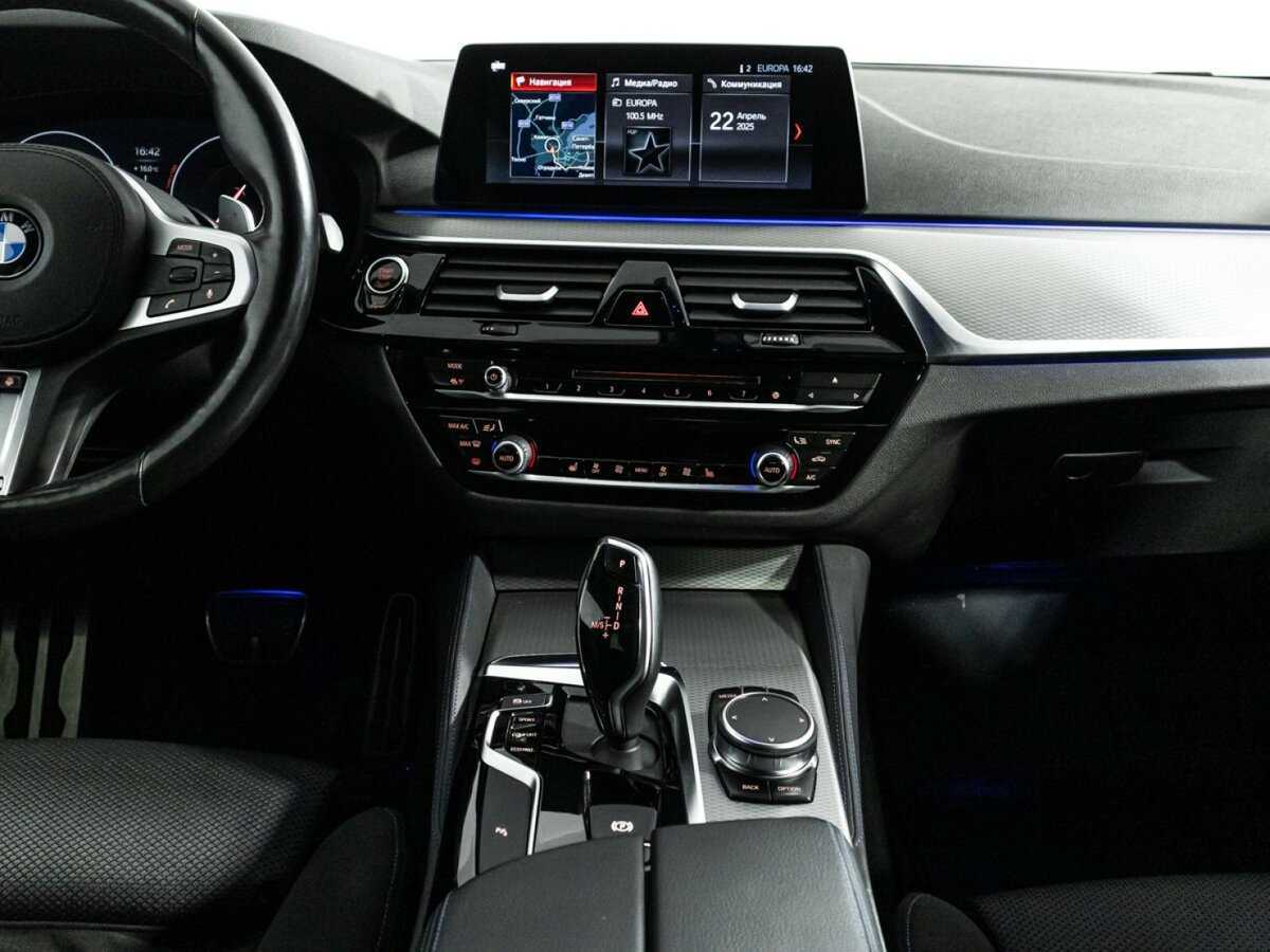 Купить BMW 5 серии 530i xDrive, 2019, 76 133 км, фото №14