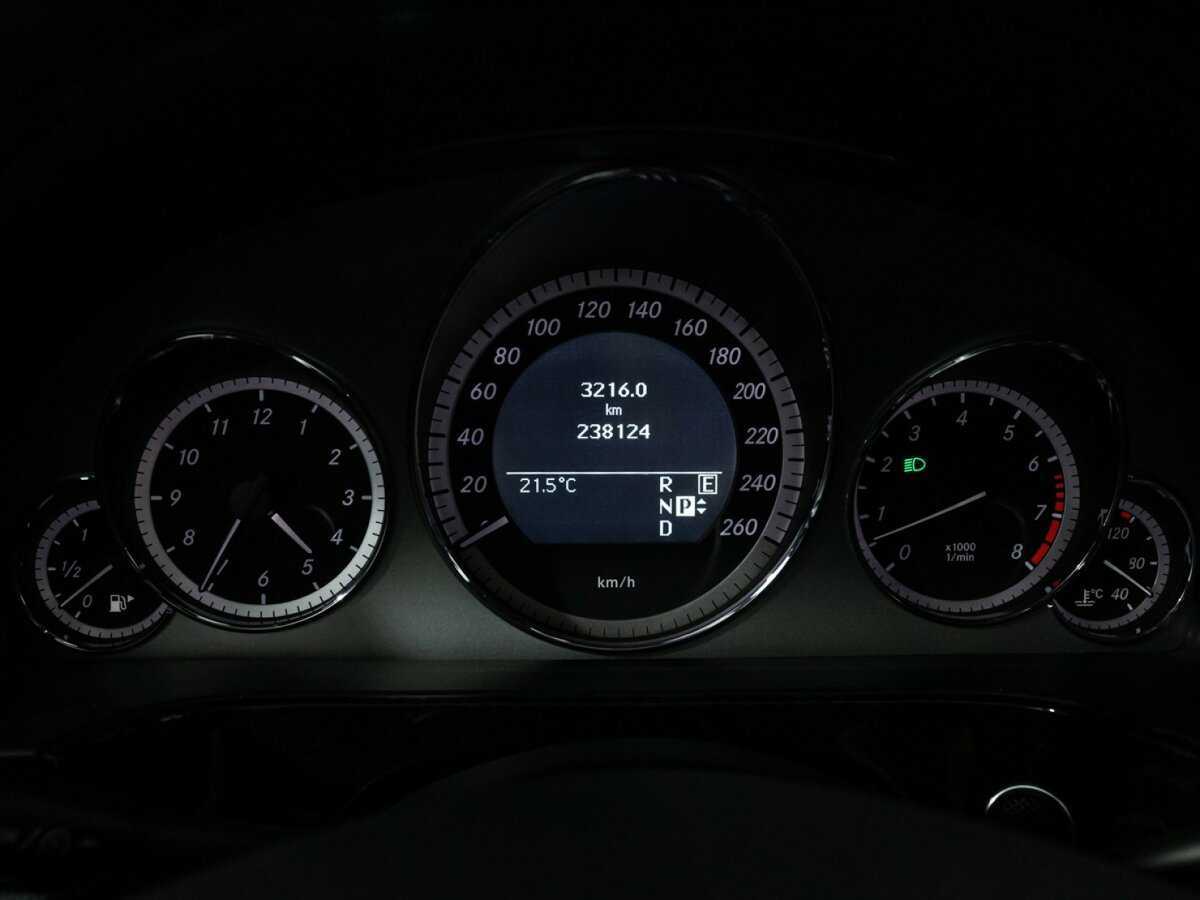 Купить Mercedes-Benz E-Класс 350, 2011, 238 123 км, фото №10