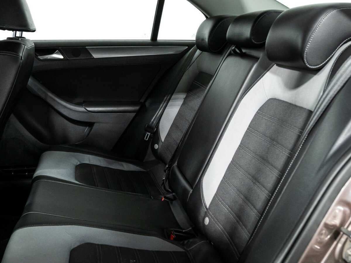 Купить Volkswagen Jetta, 2014, 139 716 км, фото №10