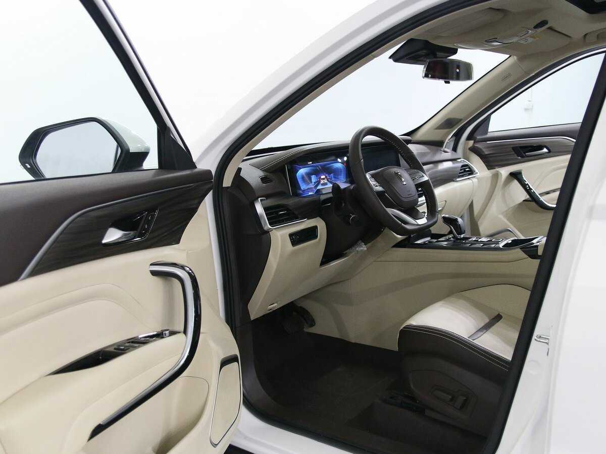 Купить FAW Bestune T77, 2023, 104 км, фото №5