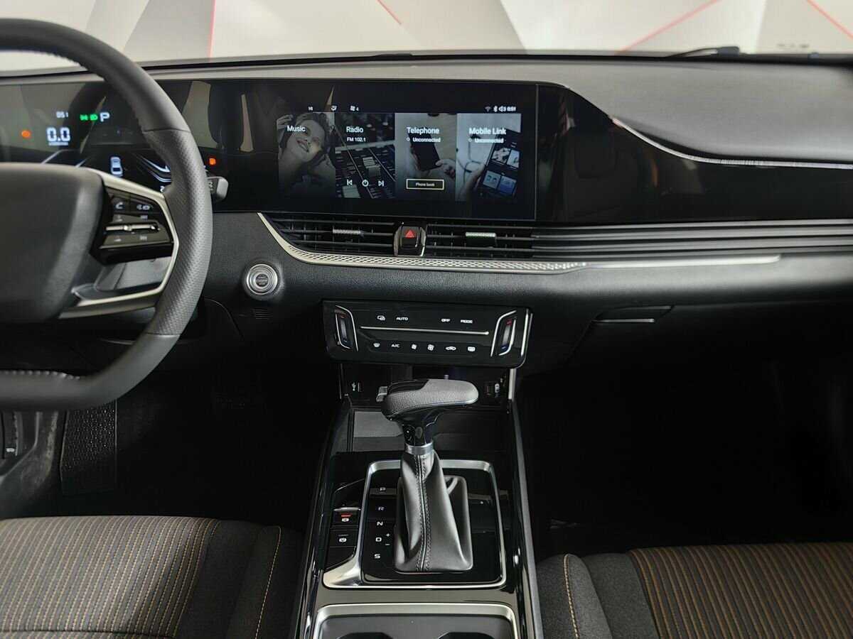 Купить FAW Bestune B70, 2023, 15 866 км, фото №11