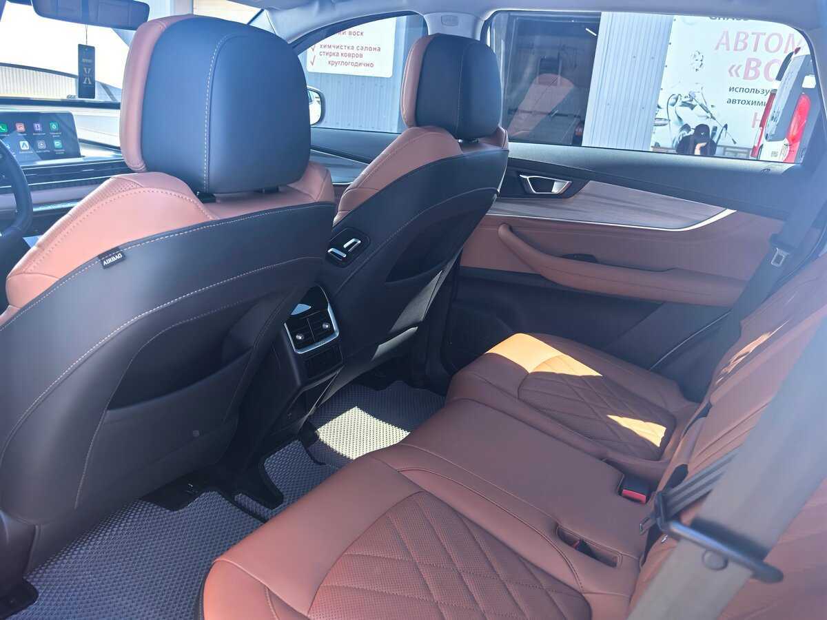 Купить Chery Tiggo 8 Pro e+, 2023, 27 000 км, фото №8