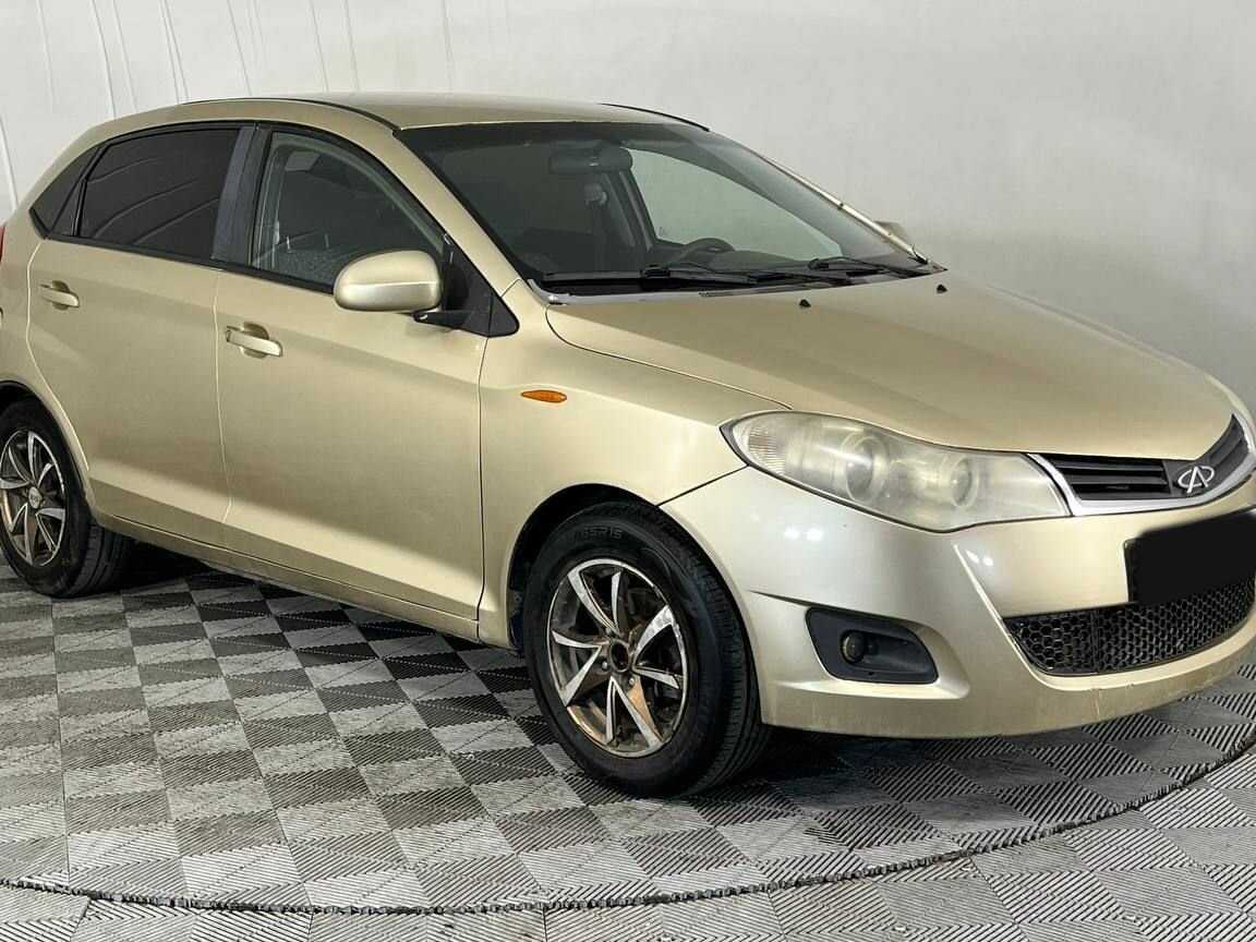 Chery Very (A13)