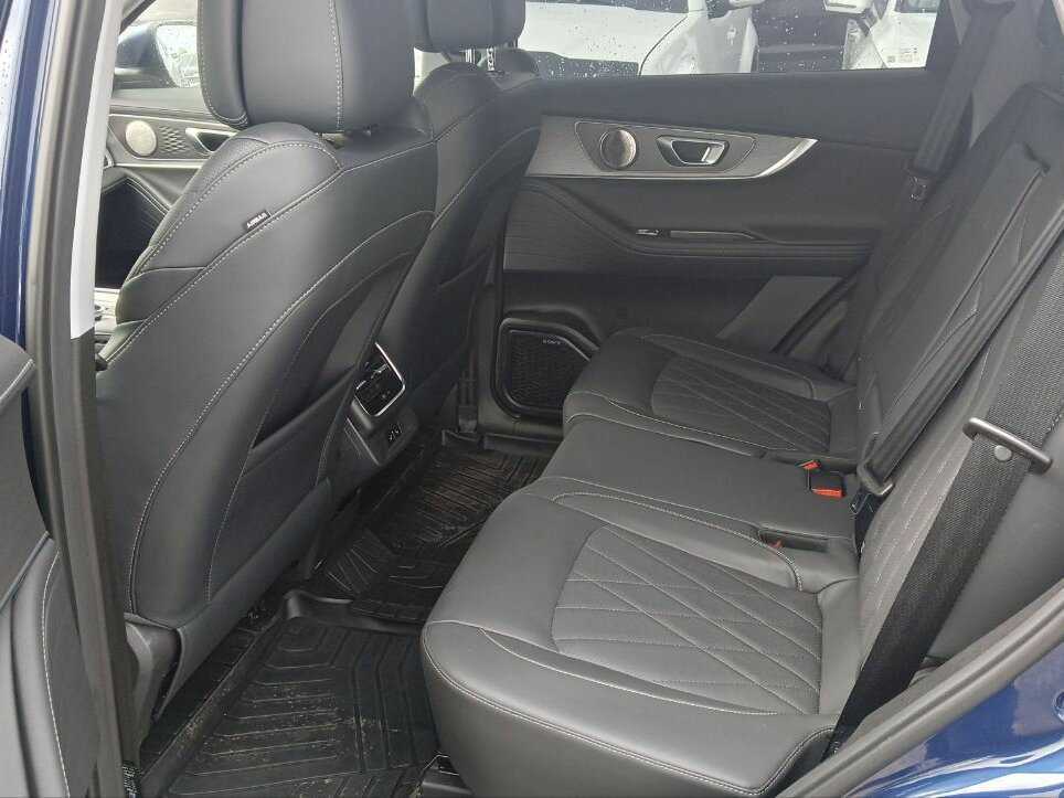 Купить Chery Tiggo 8 Pro Max, 2024, 14 820 км, фото №17