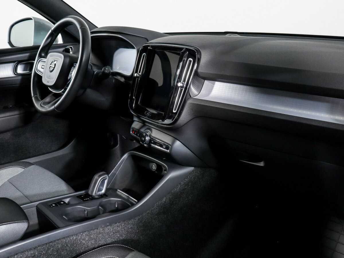 Купить Volvo XC40, 2020, 60 000 км, фото №9