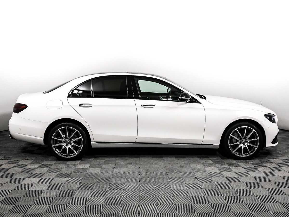 Купить Mercedes-Benz E-Класс 300 e, 2022, 26 355 км, фото №4