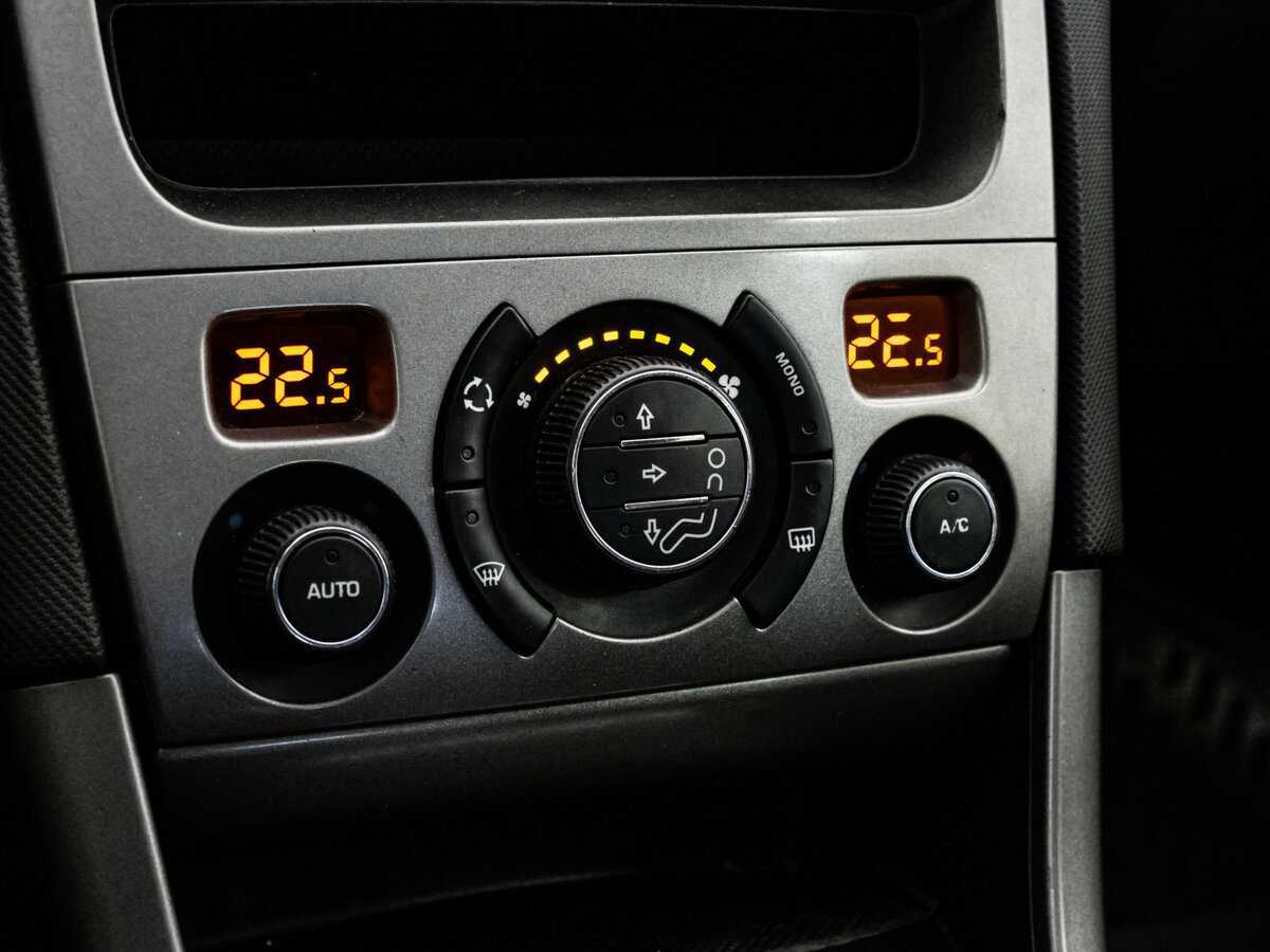 Купить Peugeot 308, 2008, 216 982 км, фото №11