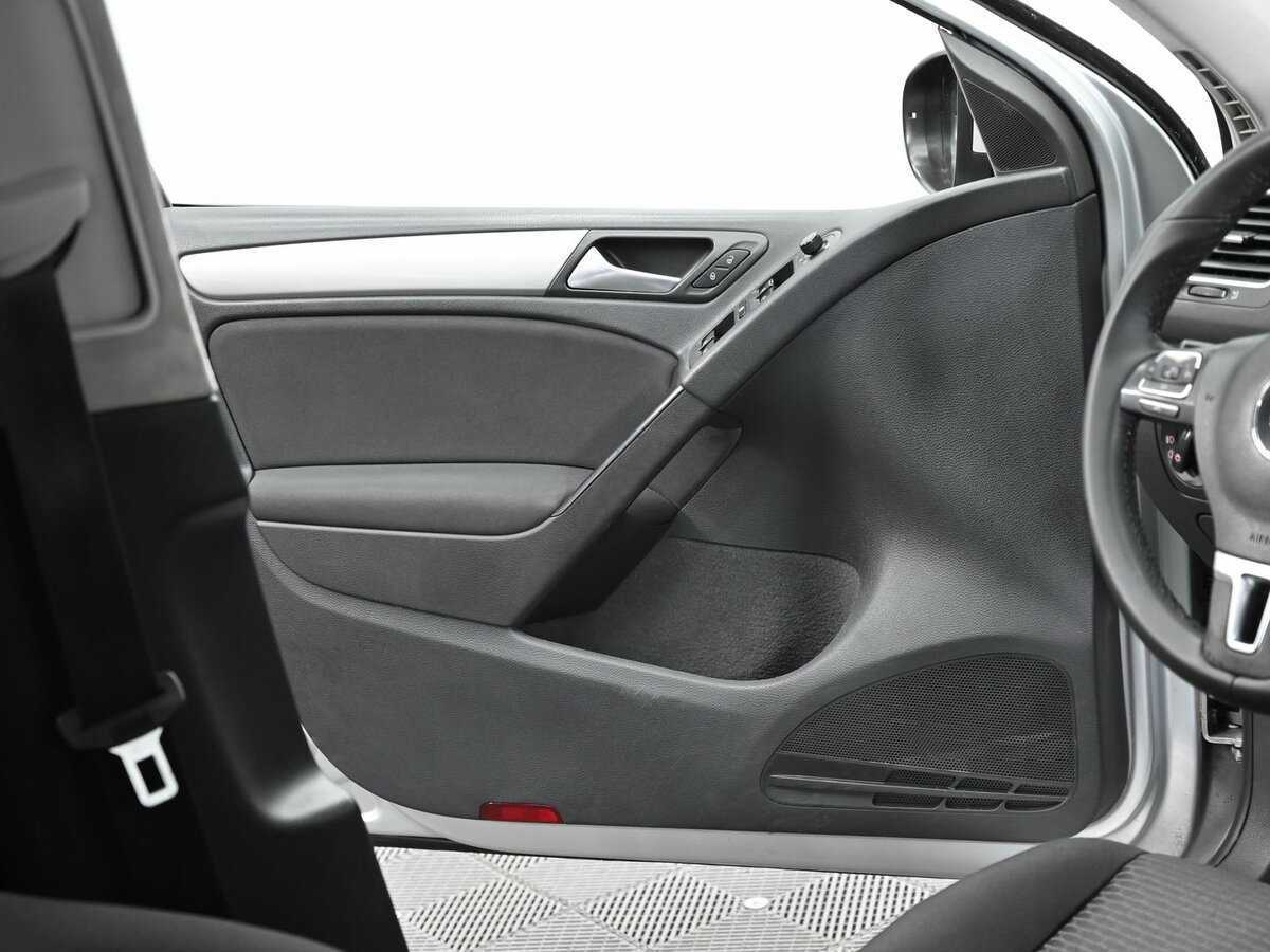 Купить Volkswagen Golf, 2010, 195 000 км, фото №6