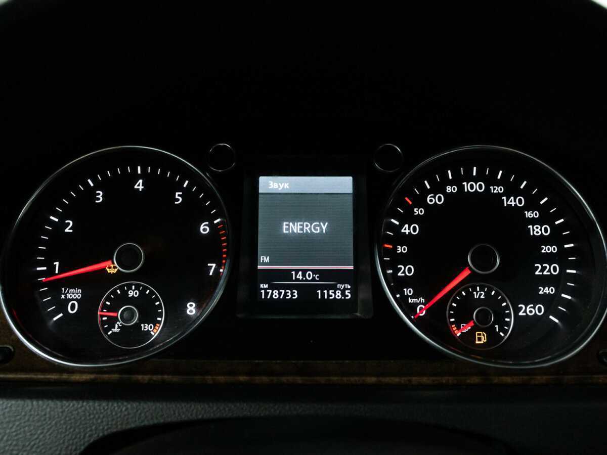 Купить Volkswagen Passat, 2011, 178 634 км, фото №12