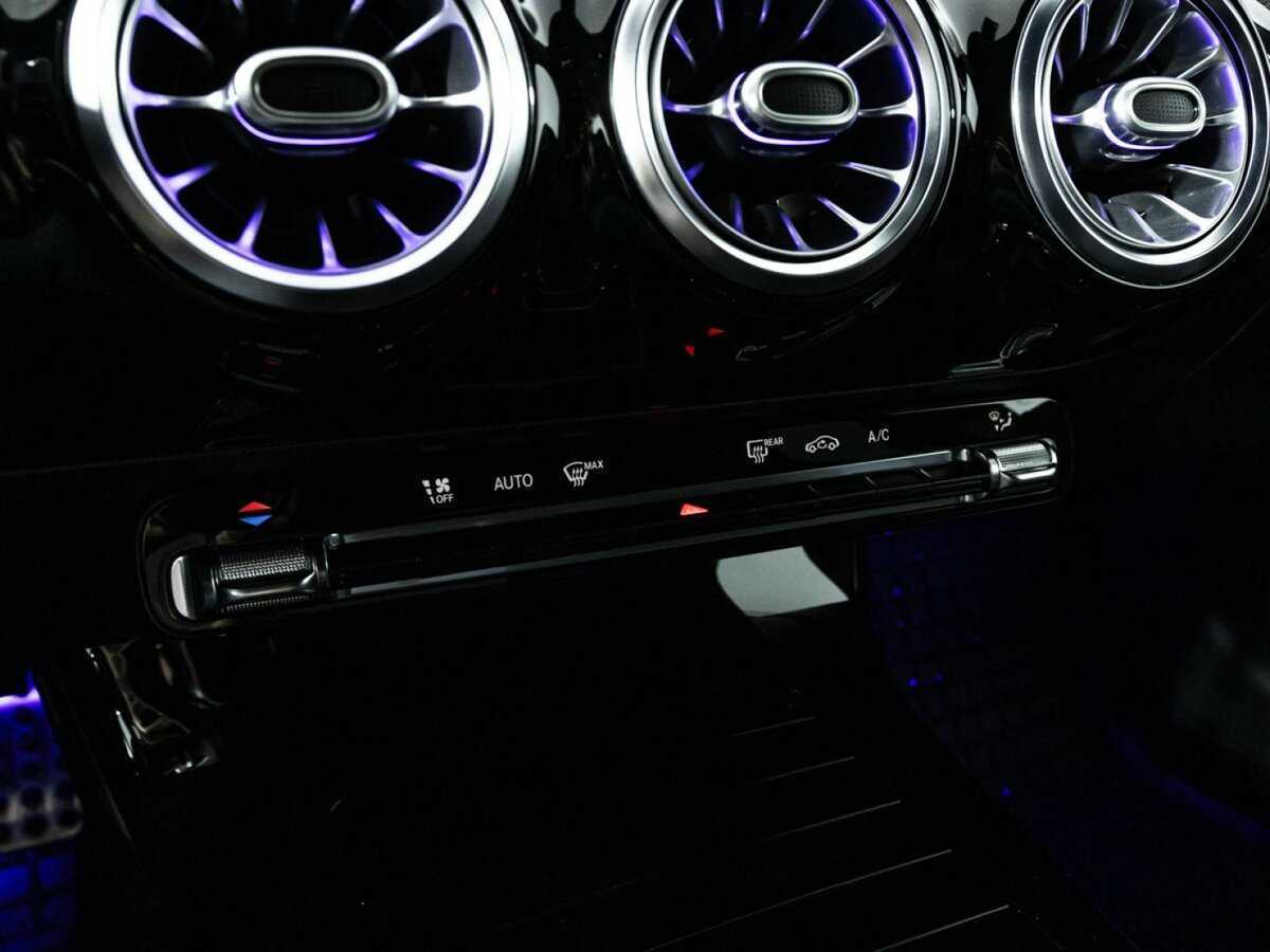 Купить Mercedes-Benz CLA 200, 2020, 15 928 км, фото №19