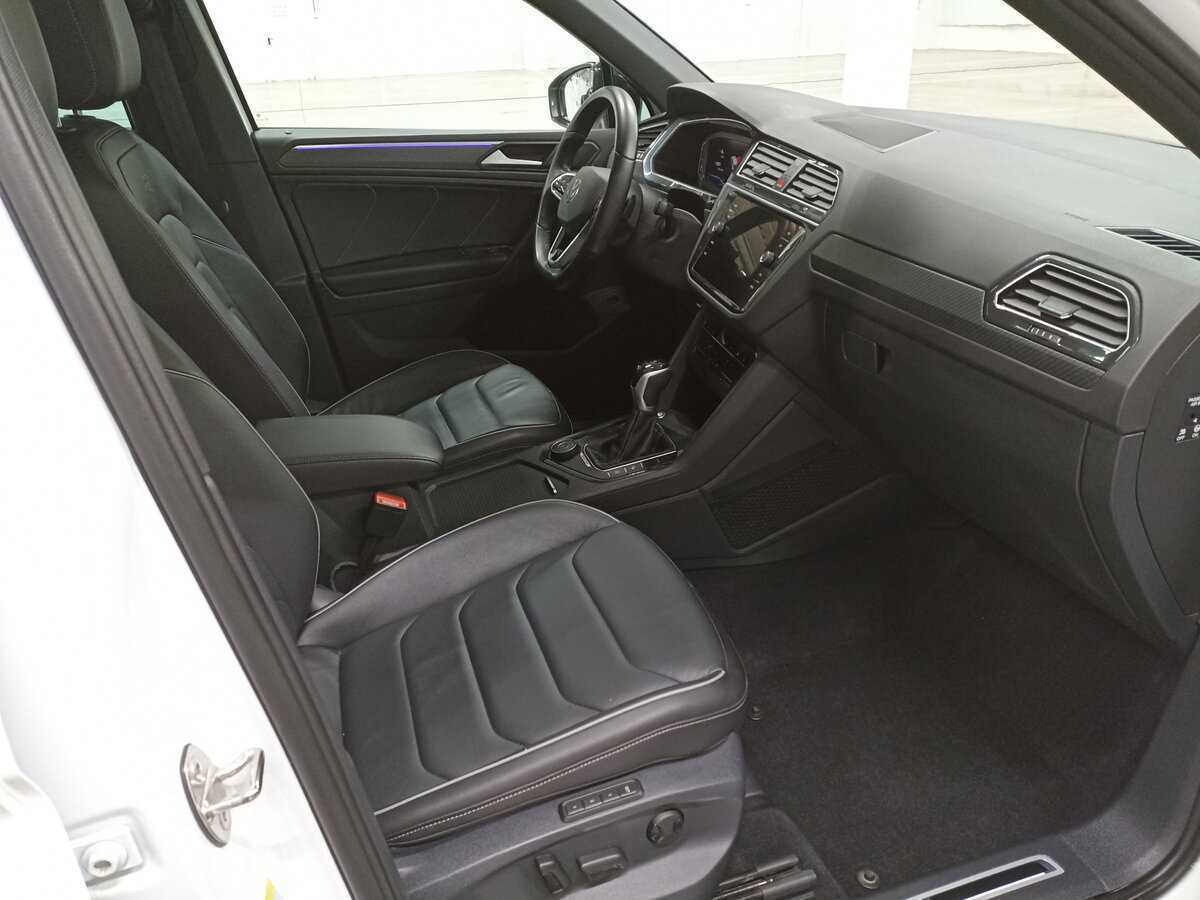 Купить Volkswagen Tiguan, 2021, 35 955 км, фото №11
