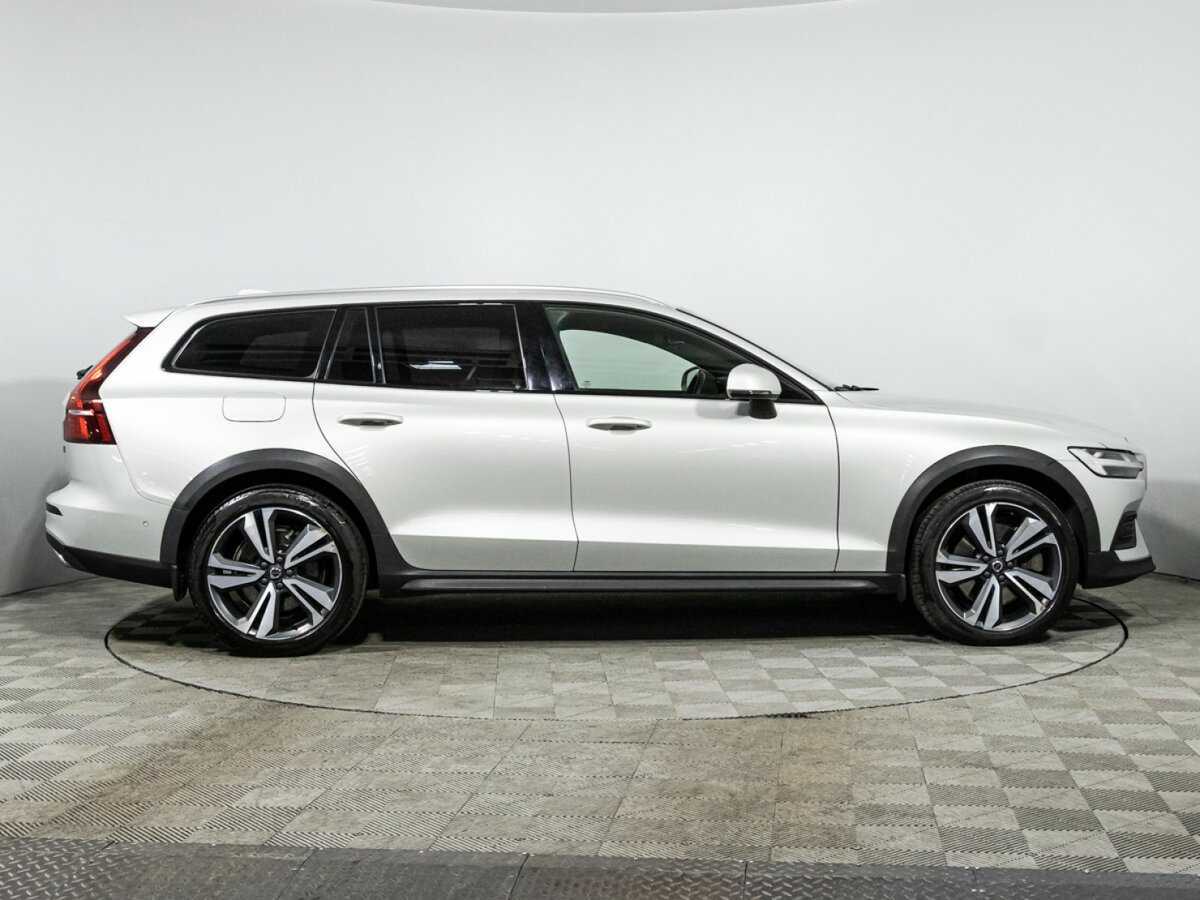 Купить Volvo V60 Cross Country, 2019, 141 245 км, фото №4