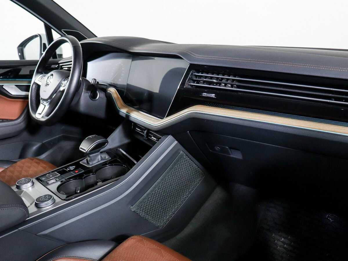 Купить Volkswagen Touareg, 2019, 99 162 км, фото №9