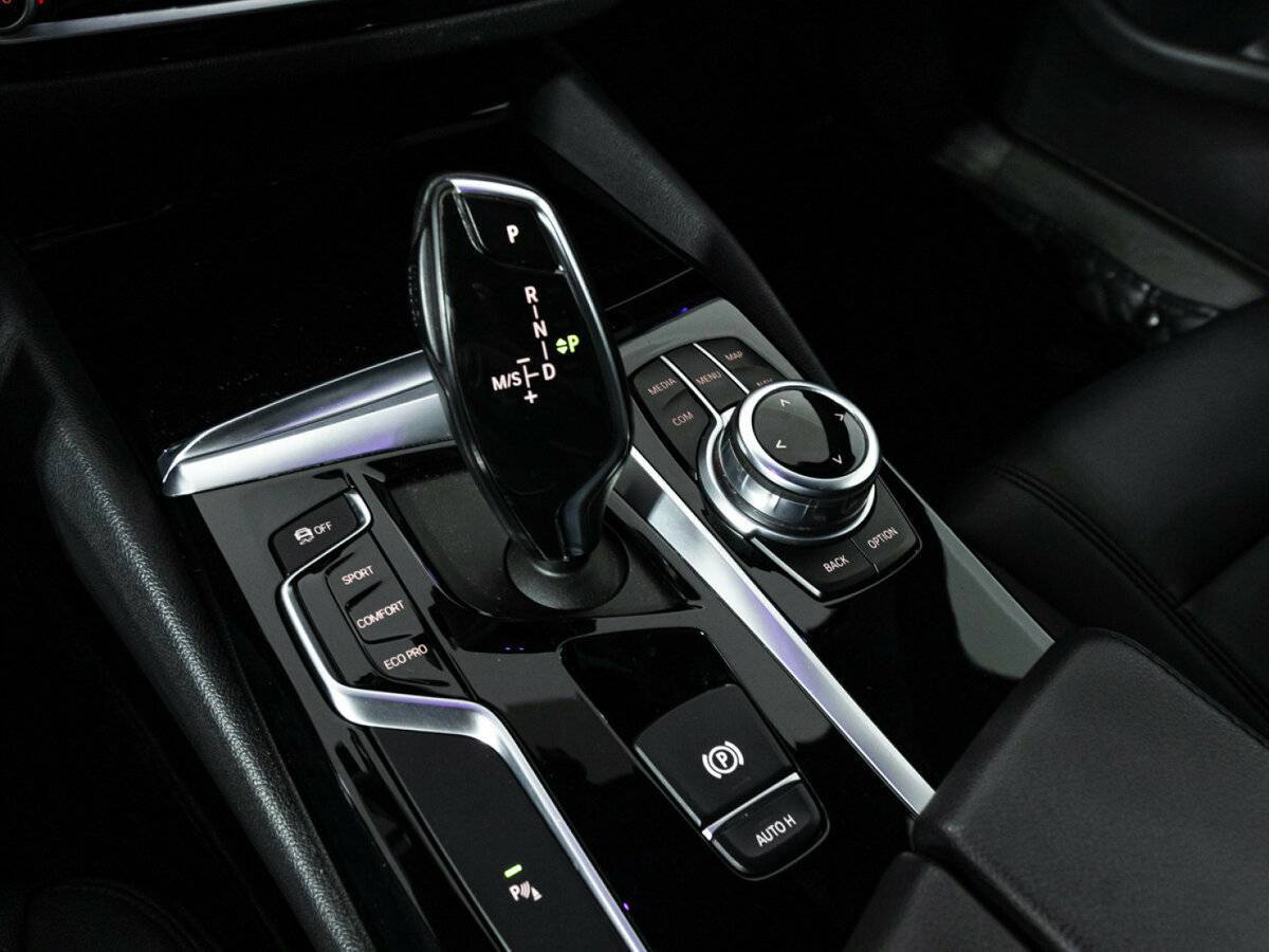 Купить BMW 5 серии 520i, 2017, 122 200 км, фото №21