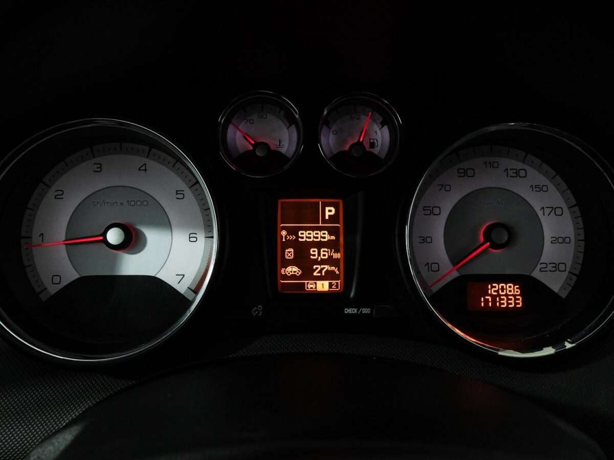 Купить Peugeot 308, 2008, 171 330 км, фото №11