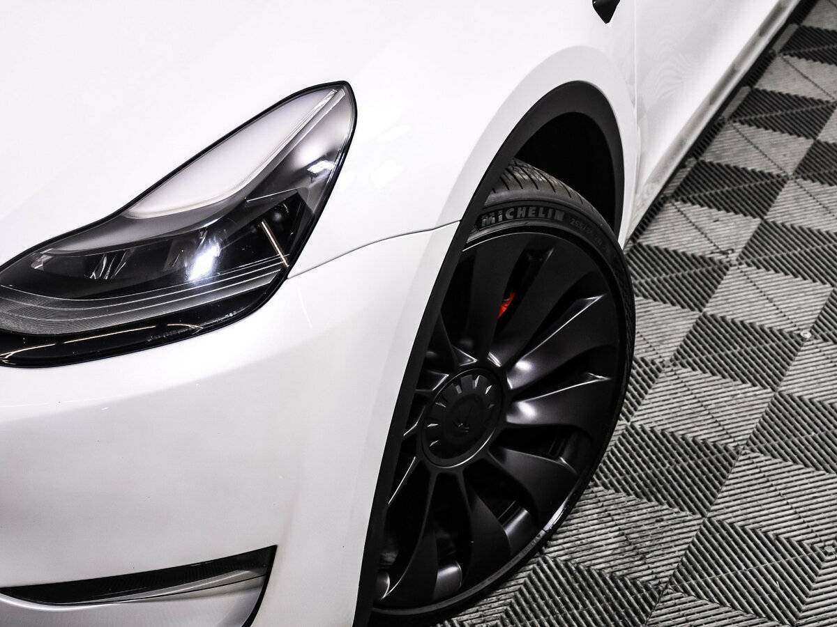 Купить Tesla Model Y Performance, 2023, 31 592 км, фото №13