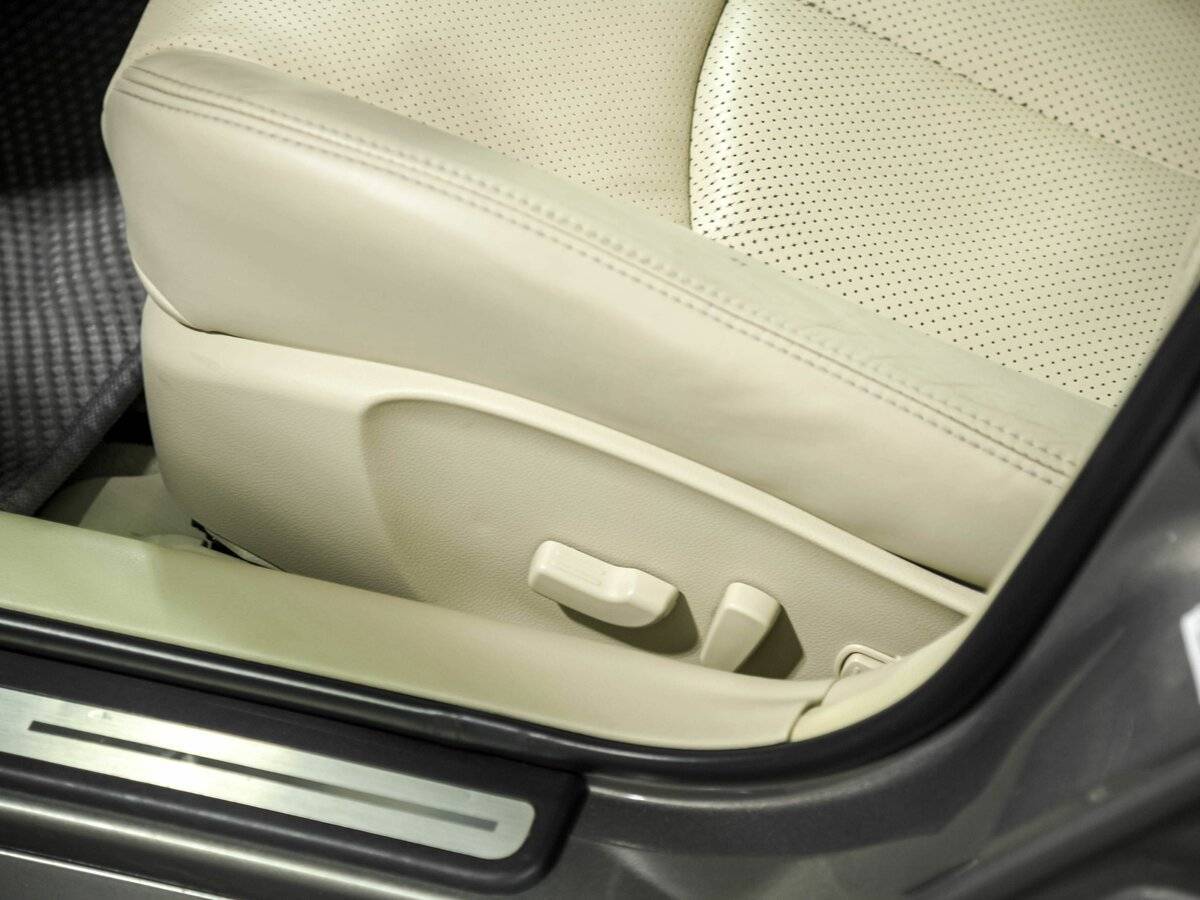 Купить Infiniti G25, 2013, 233 307 км, фото №16