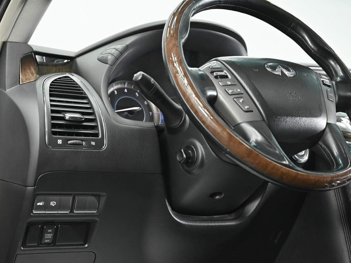 Купить Infiniti QX80, 2013, 170 000 км, фото №8