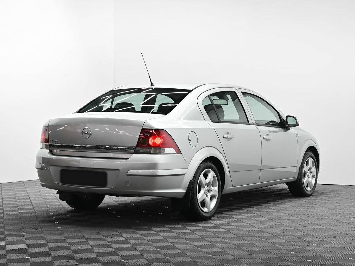 Купить Opel Astra, 2010, 189 000 км, фото №4