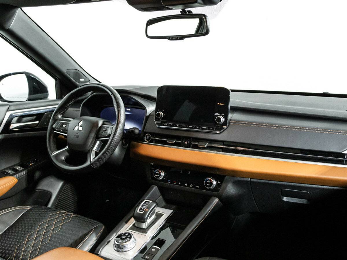 Купить Mitsubishi Outlander, 2023, 79 283 км, фото №9