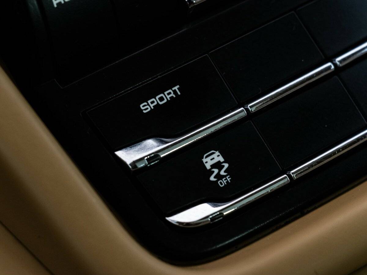 Купить Porsche Cayenne Diesel, 2016, 307 742 км, фото №16