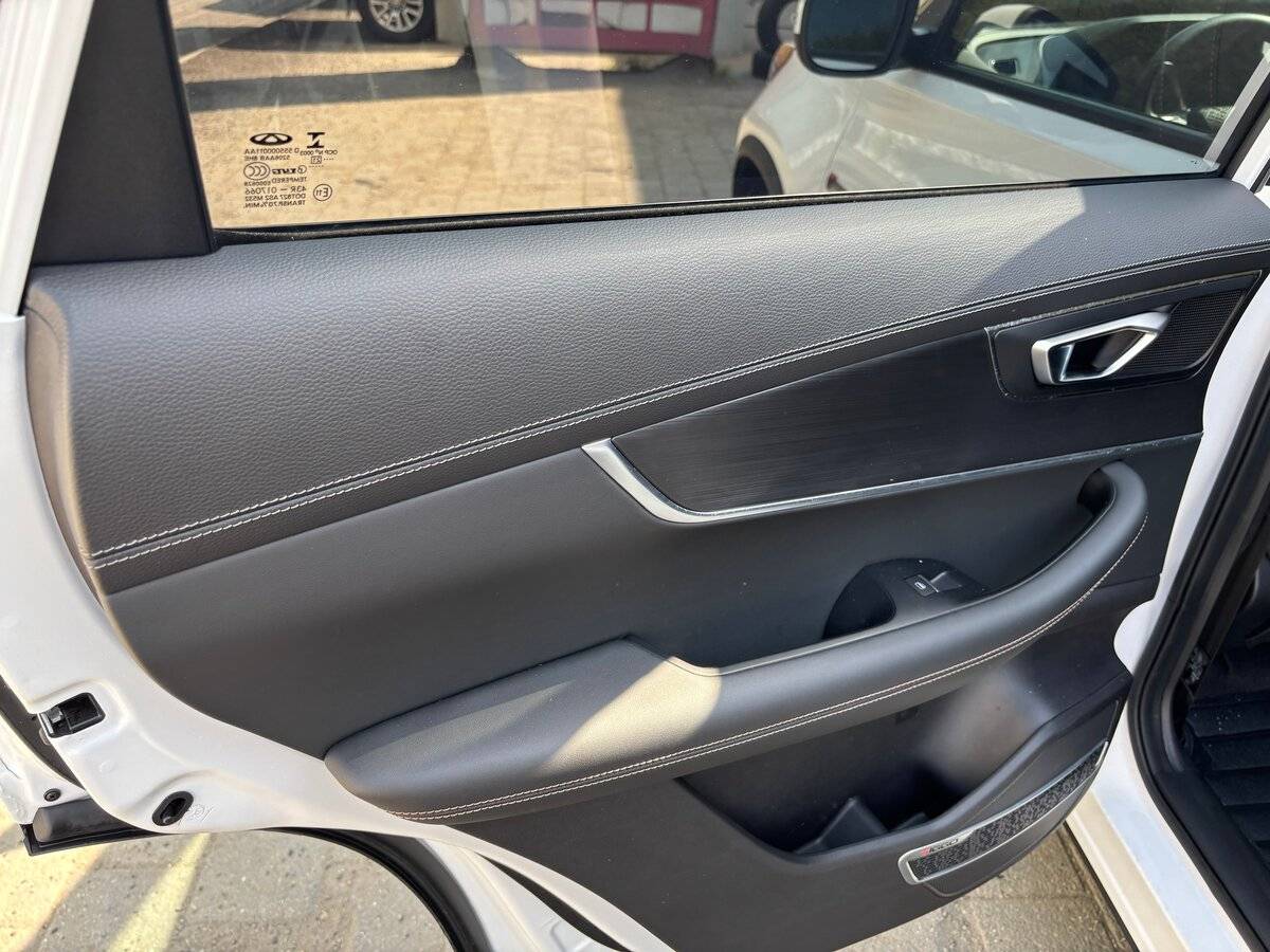 Купить Chery Tiggo 8, 2021, 32 700 км, фото №17