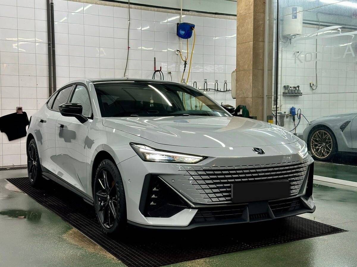 Changan UNI-V