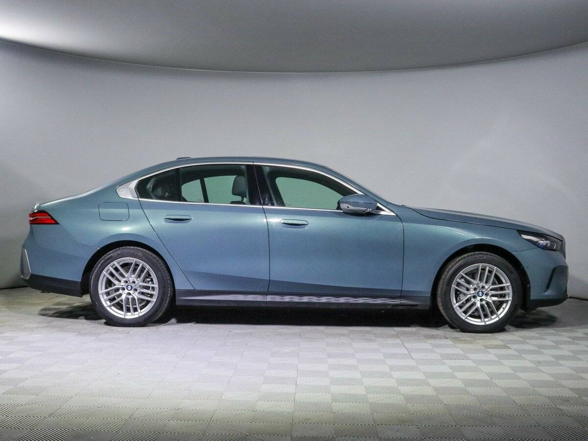 Купить BMW 5 серии 530i xDrive, 2023, 343 км, фото №4