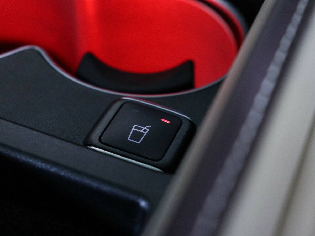 Купить Mercedes-Benz Maybach S-Класс 500, 2016, 32 302 км, фото №25