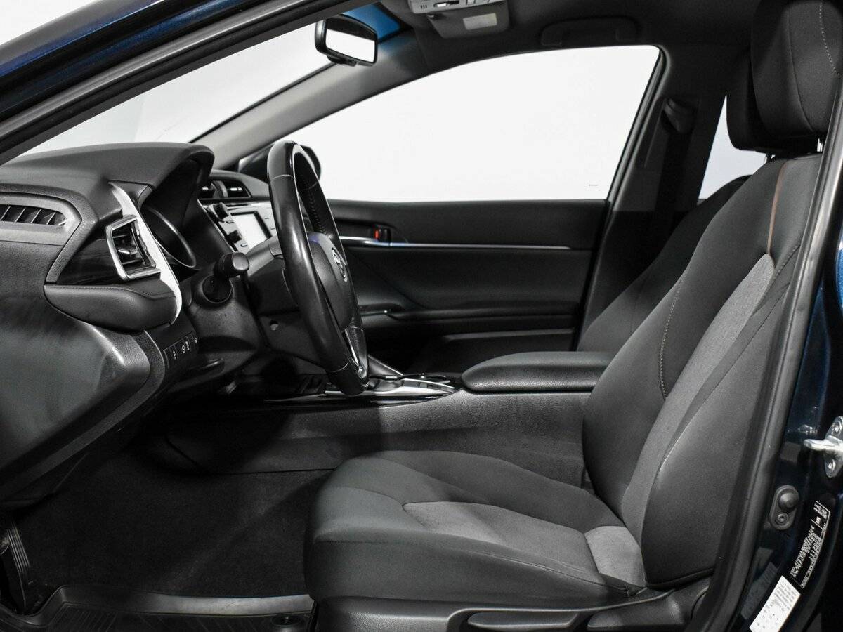 Купить Toyota Camry, 2019, 76 836 км, фото №9