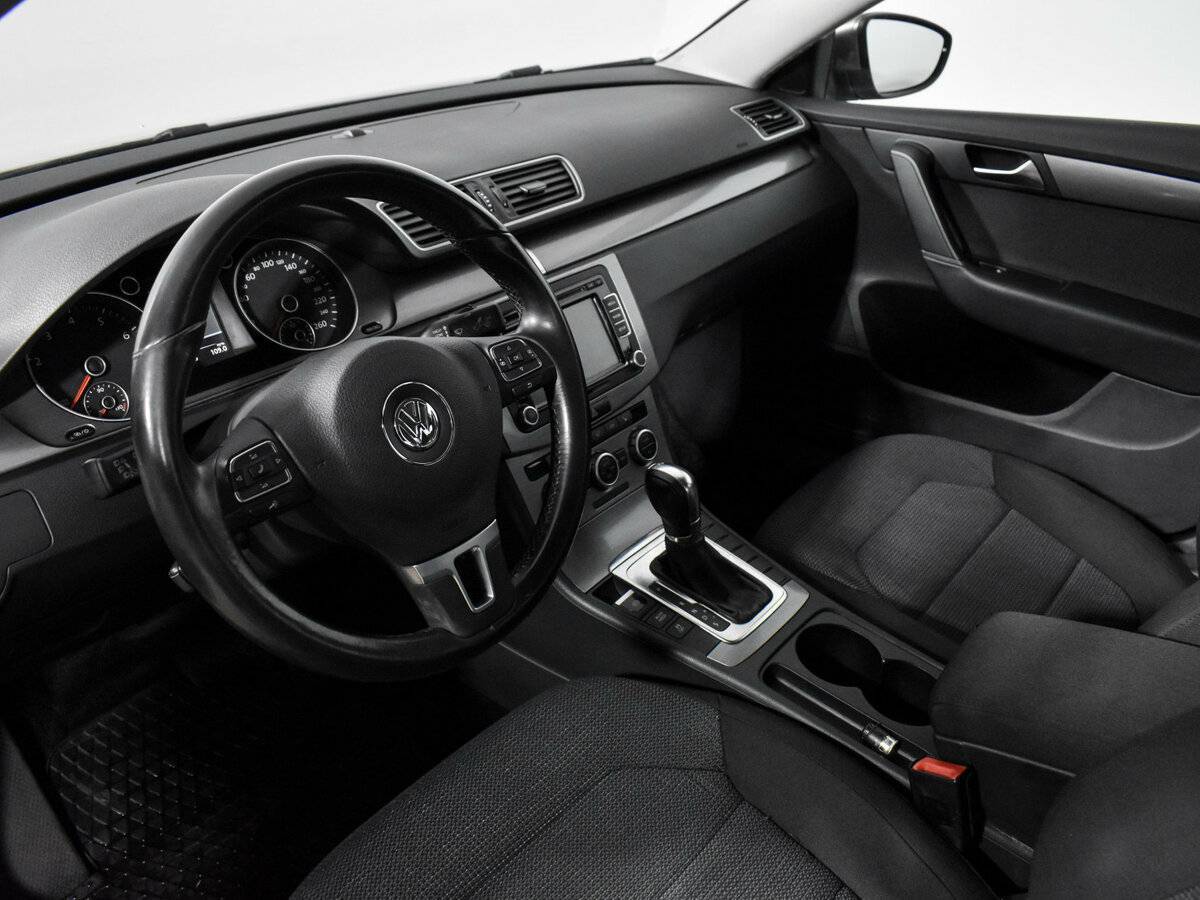 Купить Volkswagen Passat, 2012, 280 564 км, фото №7