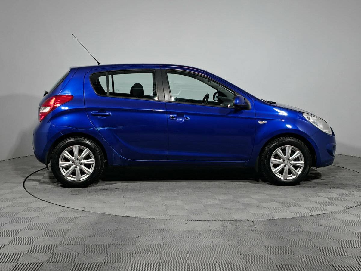 Купить Hyundai i20, 2010, 158 300 км, фото №5