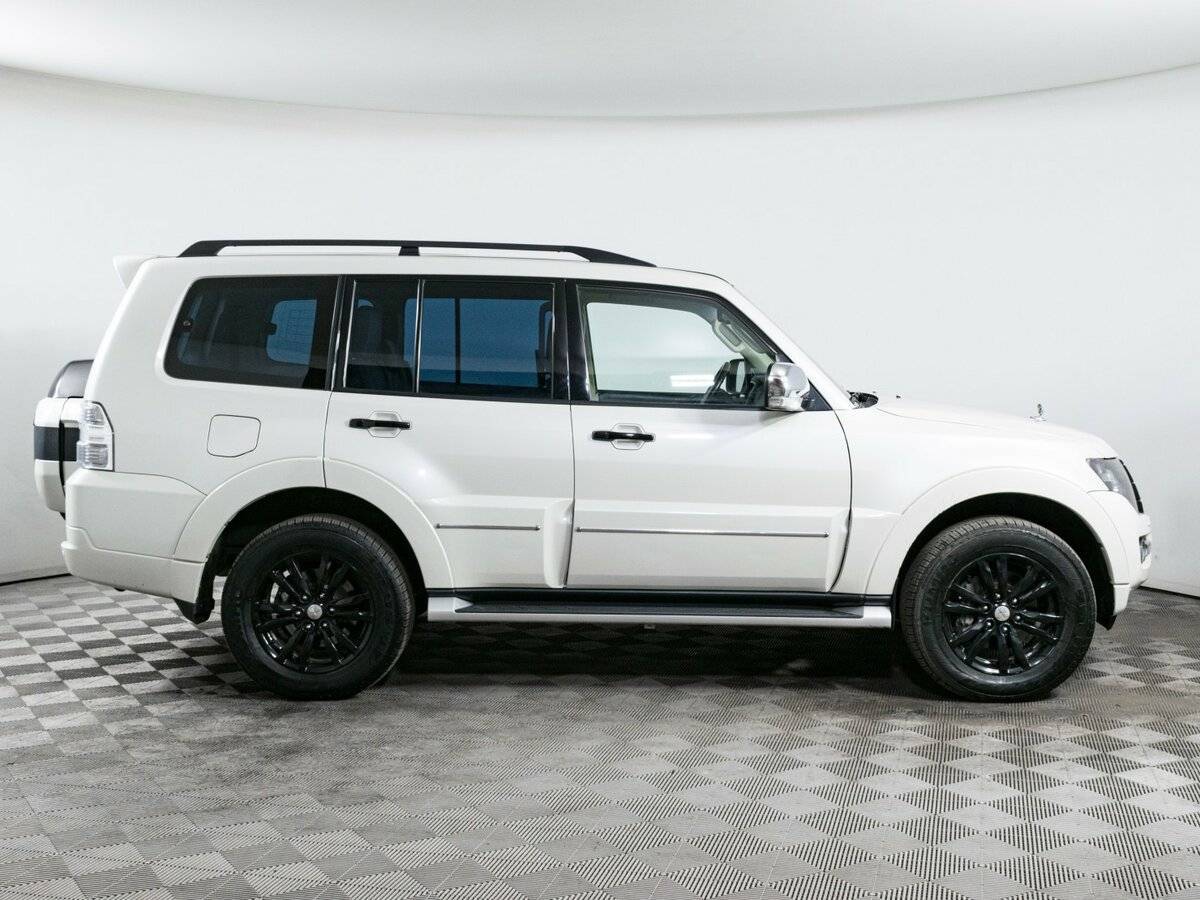 Купить Mitsubishi Pajero, 2019, 49 000 км, фото №4