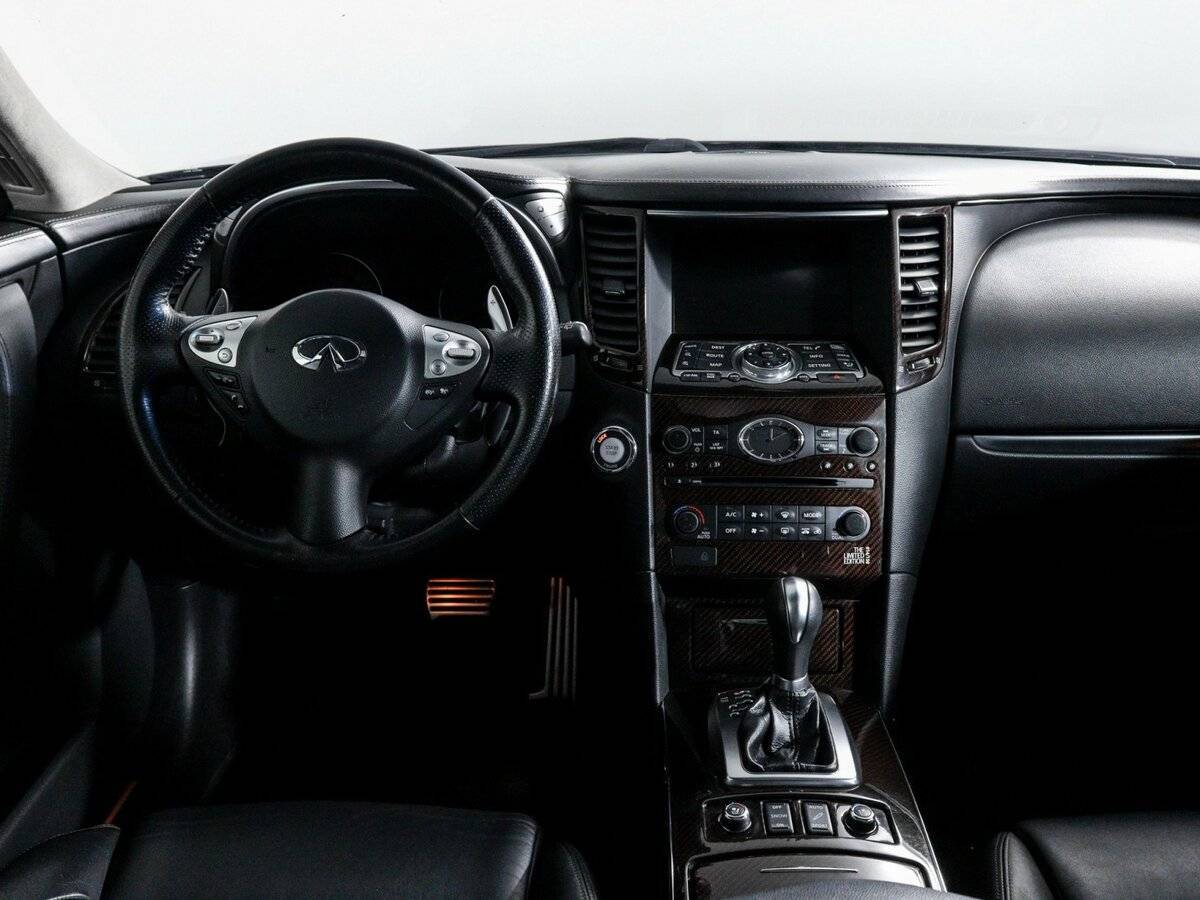 Купить Infiniti FX37, 2010, 138 788 км, фото №9