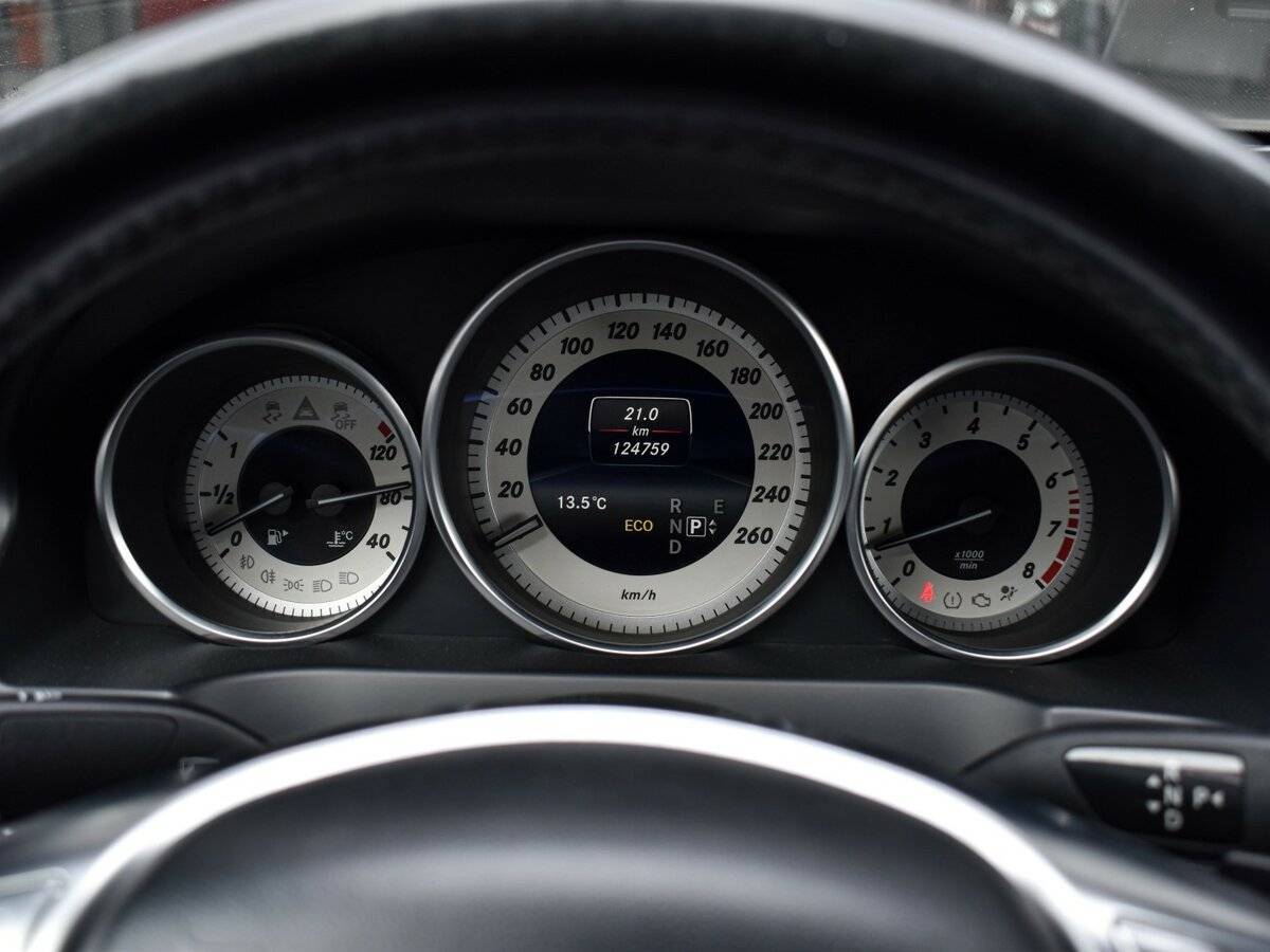 Купить Mercedes-Benz E-Класс 200, 2013, 124 757 км, фото №17