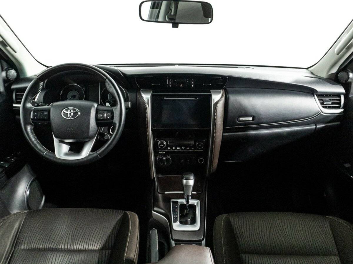 Купить Toyota Fortuner, 2017, 125 276 км, фото №11