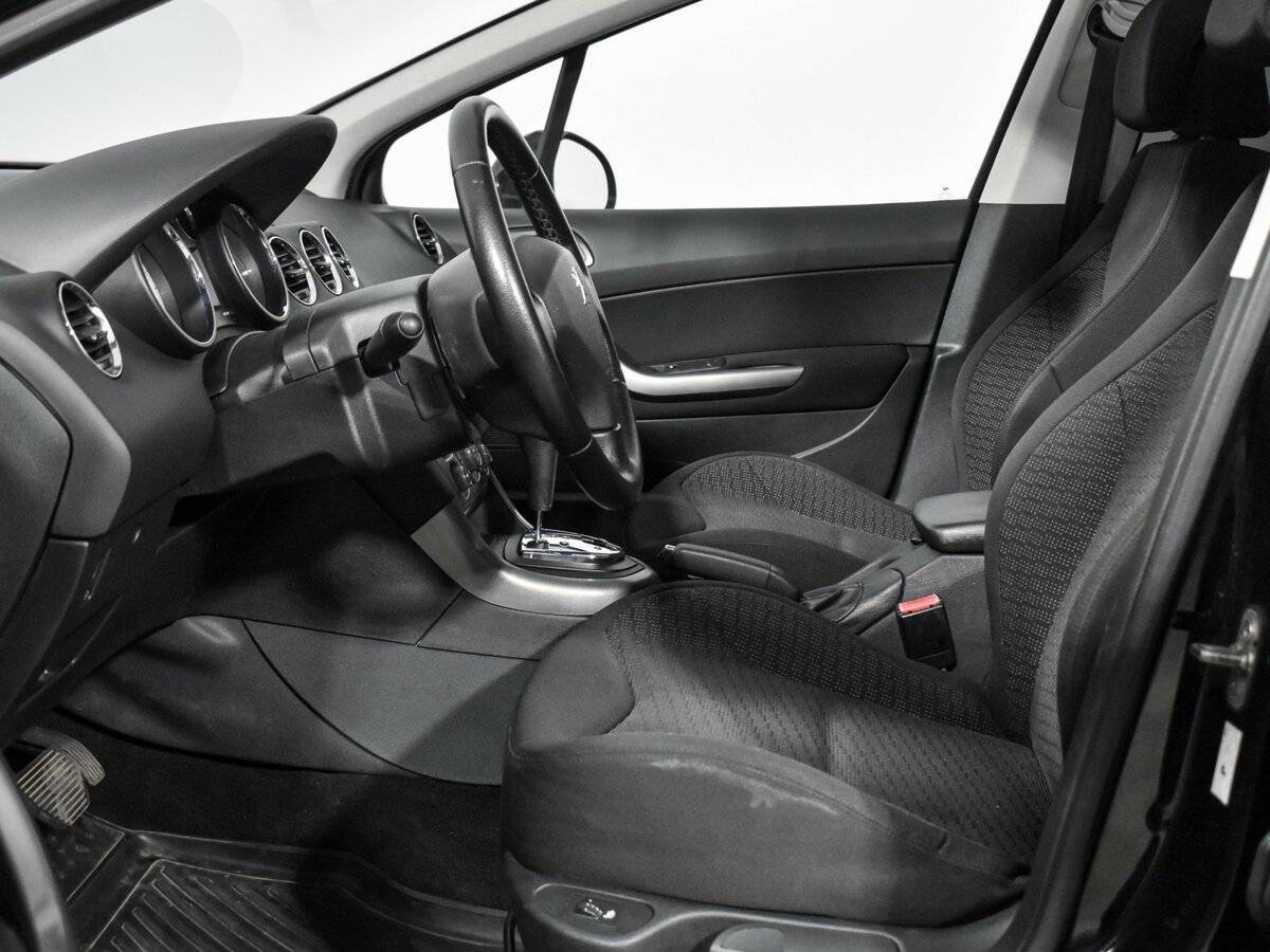 Купить Peugeot 308, 2009, 206 410 км, фото №9