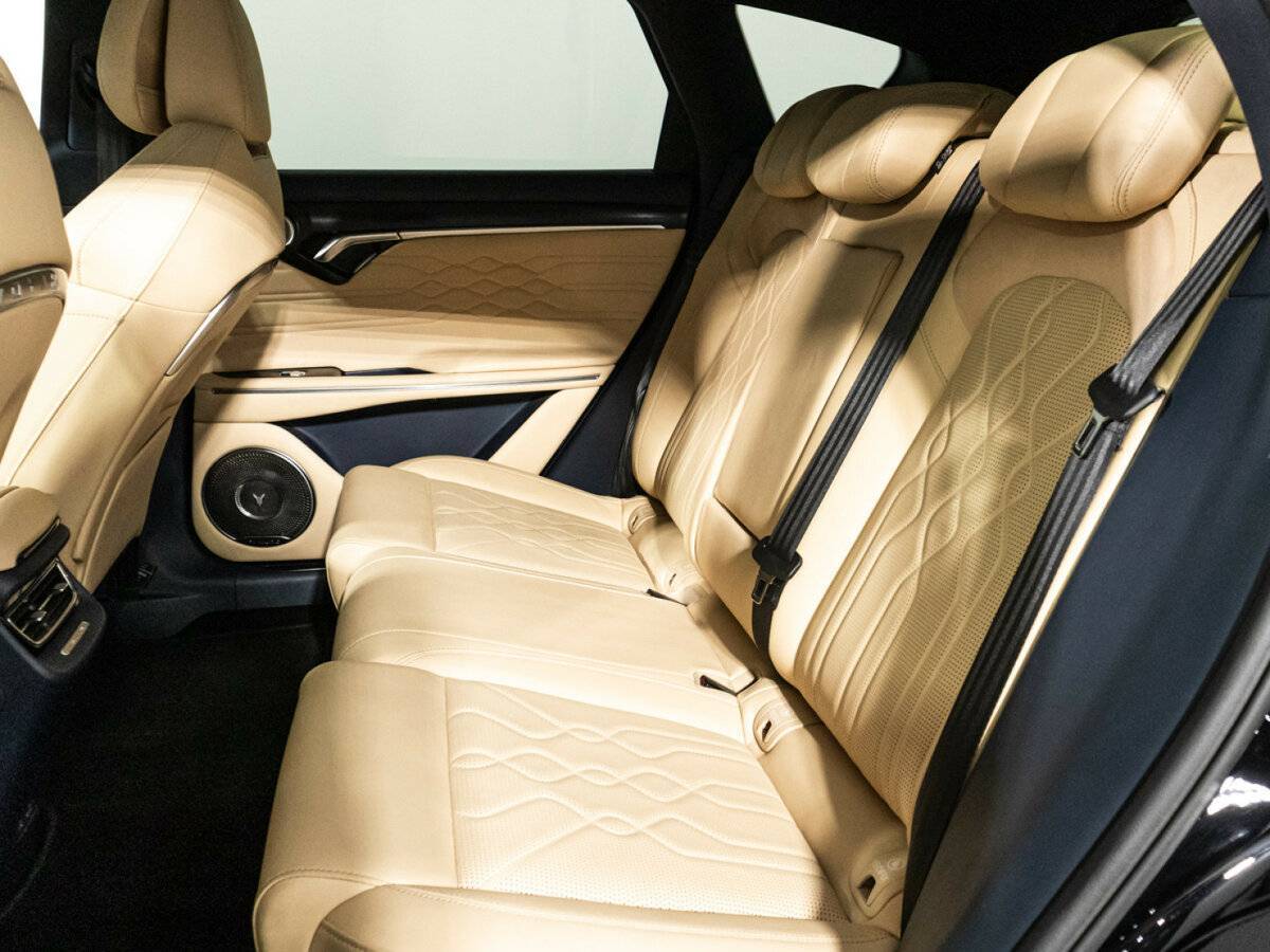 Купить Voyah Free EVR, 2022, 27 300 км, фото №9