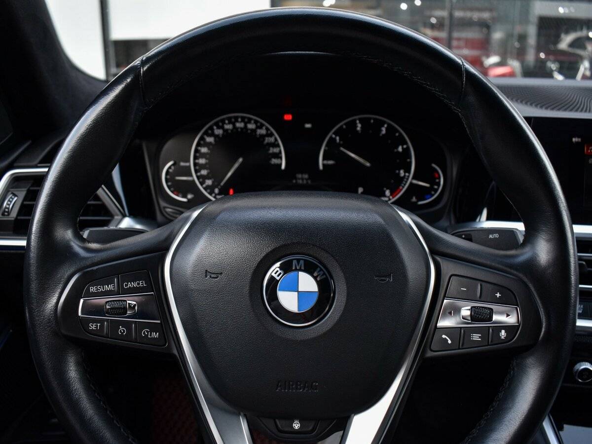 Купить BMW 3 серии 318d, 2020, 84 000 км, фото №25