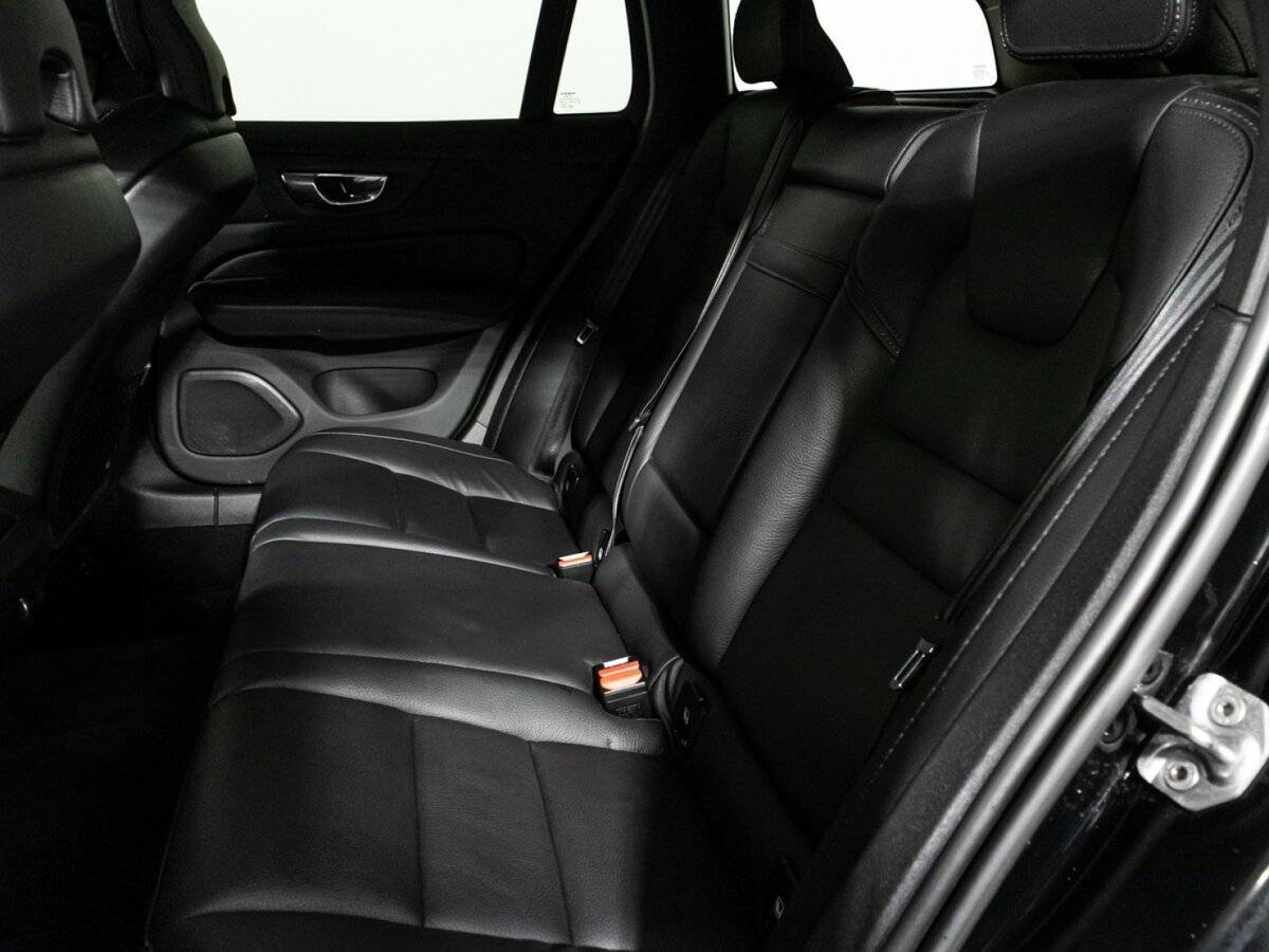 Купить Volvo V60 Cross Country, 2019, 149 126 км, фото №10