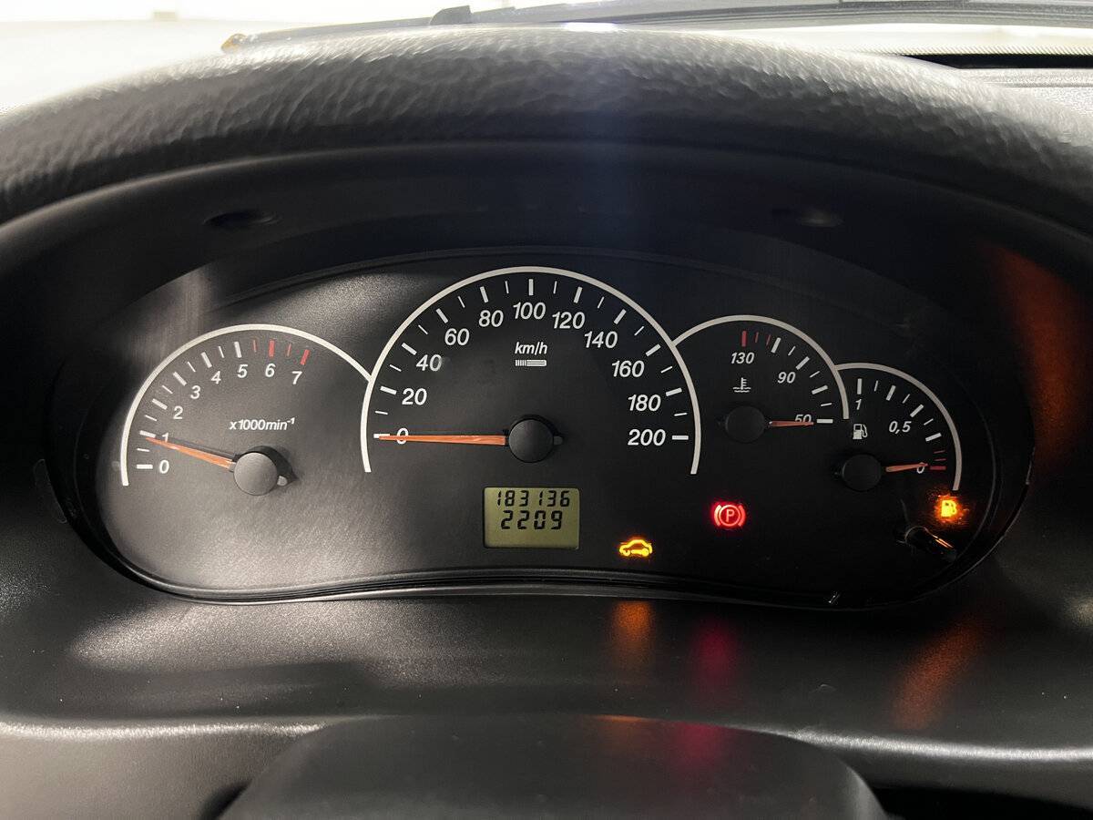 Купить Lada (ВАЗ) Priora, 2013, 183 137 км, фото №13