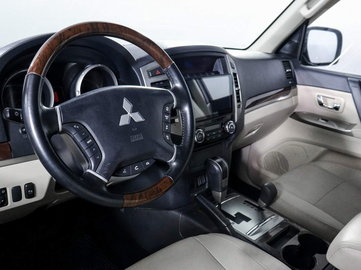 Купить Mitsubishi Pajero, 2017, 93 675 км, фото №11