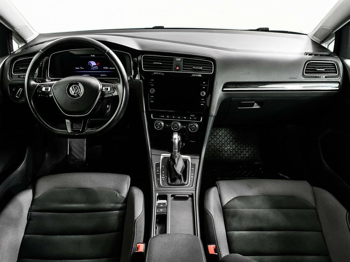 Купить Volkswagen Golf, 2018, 131 515 км, фото №11