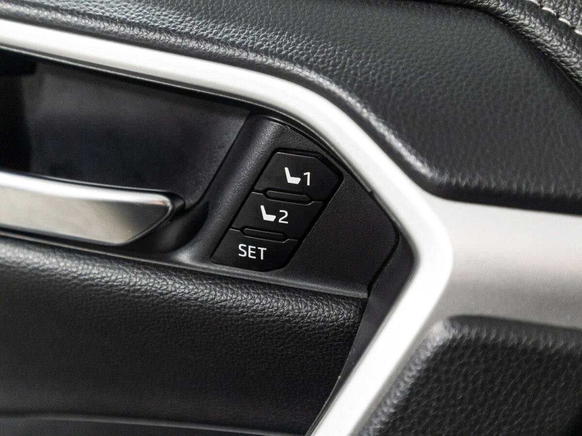 Купить Toyota RAV4, 2020, 99 000 км, фото №18